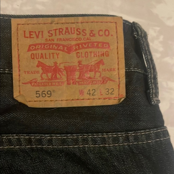 Levi’s Men’s 569 Jeans size 42x32 - Picture 4 of 4
